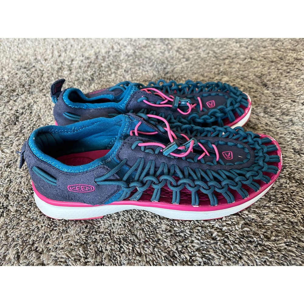 KEEN Sandal Shoes 6